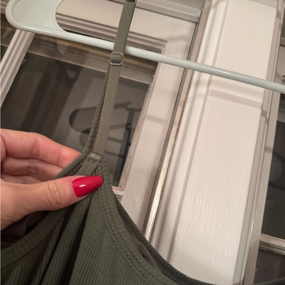 Elegant Olive Green Maxi Dress w/ shapewear - Picture 6 of 6